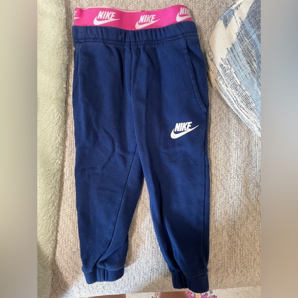 Nike Other - ✨Toddler Girl Nike Sweatpants Size 2T bright pink